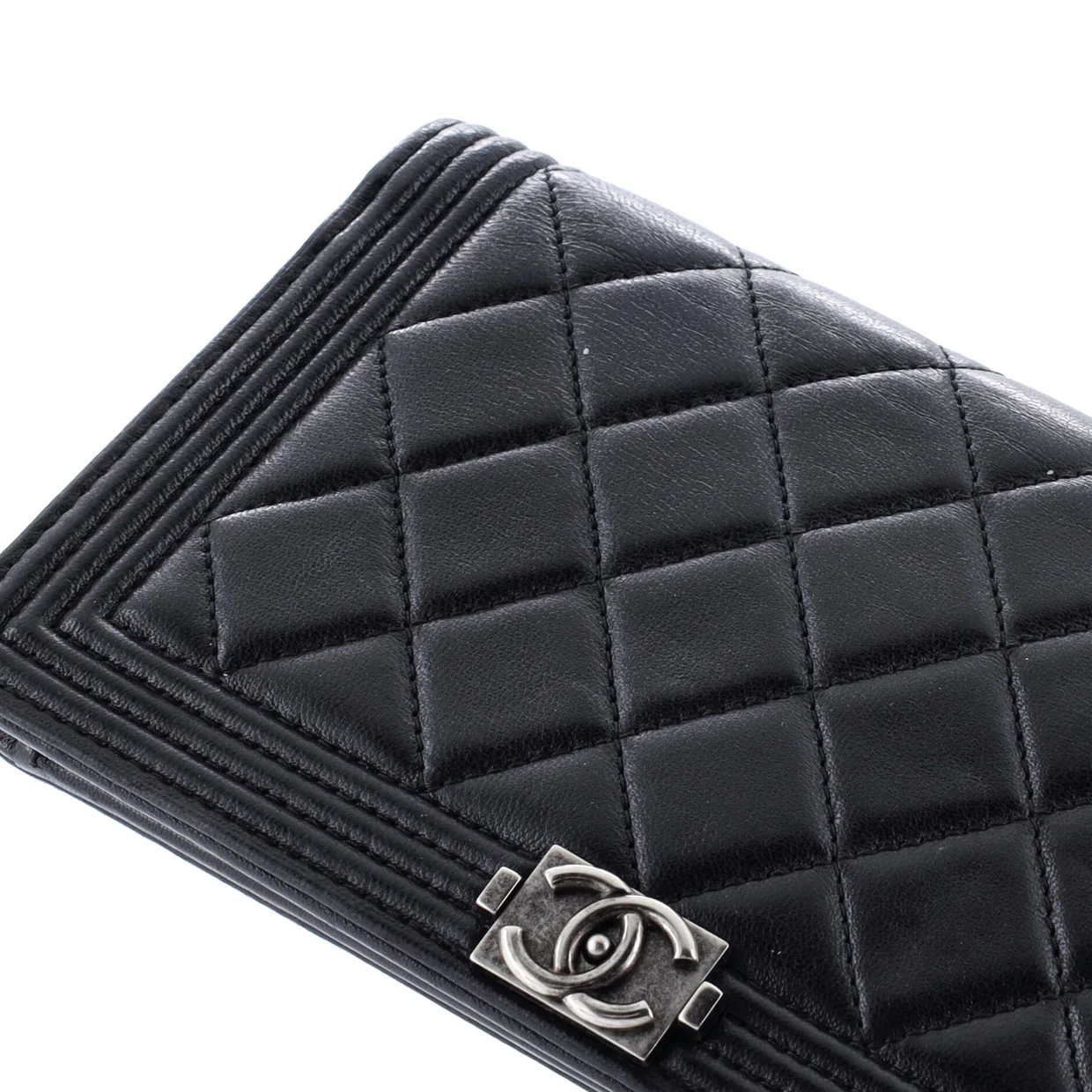 Boy Wallet on Chain Quilted Lambskin - Deep Luxury