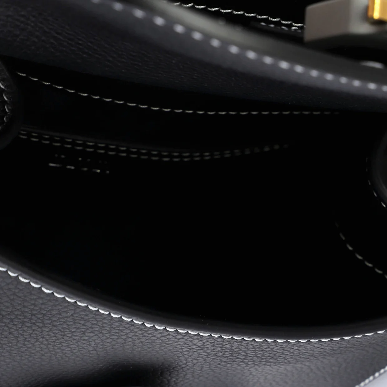 Gallop Sling Bag Leather - Deep Luxury