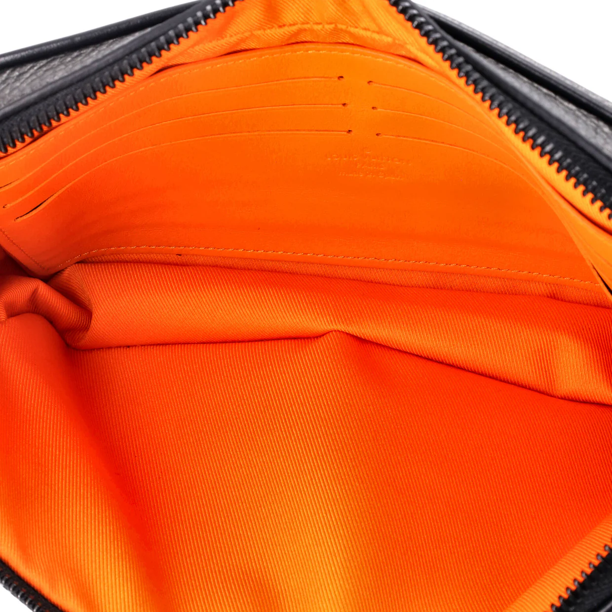 Alpha Wristlet Clutch Taurillon Leather - Deep Luxury