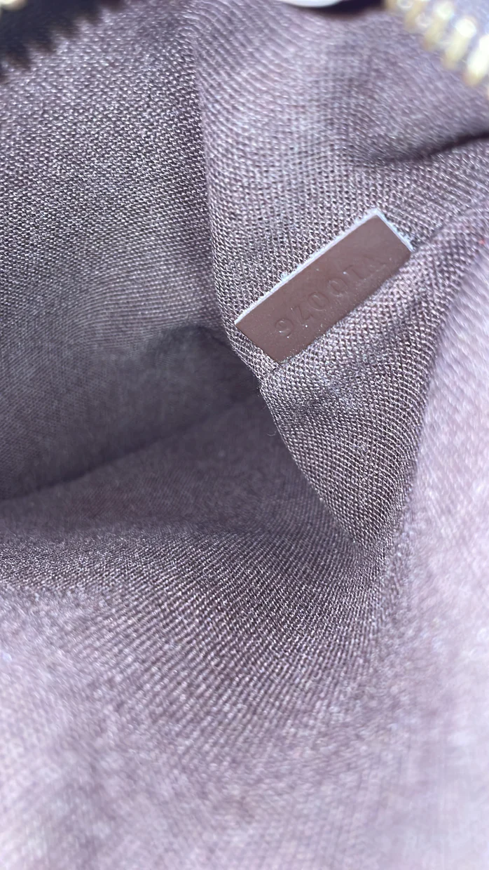 Melville Messenger Bag Damier - Deep Luxury