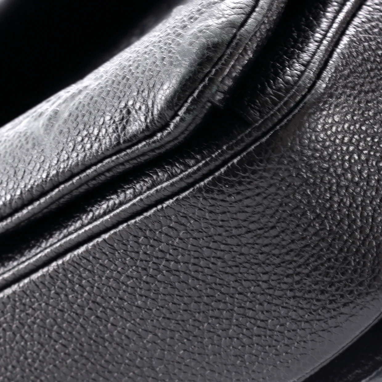 Pochette Metis Monogram Empreinte Leather - Deep Luxury