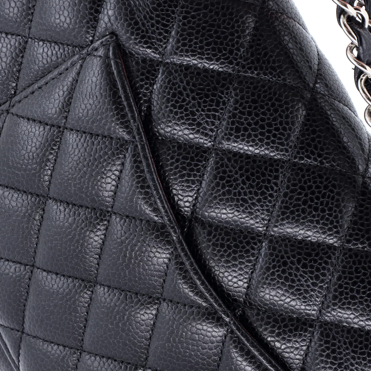 Classic Double Flap Bag Quilted Caviar Medium - Deep Luxury