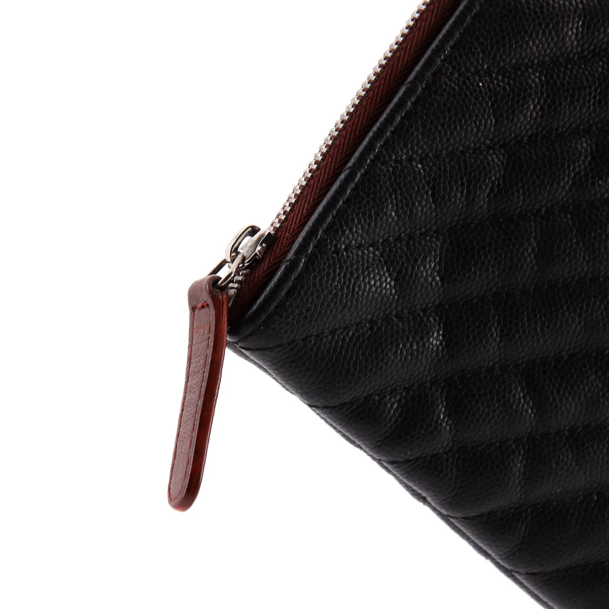 O Case Clutch Chevron Caviar Medium - Deep Luxury