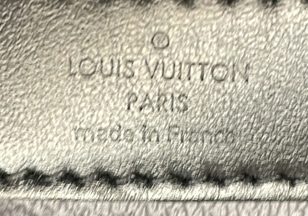 Keepall Bandouliere Bag Reverse Monogram Eclipse Canvas 25 - Deep Luxury