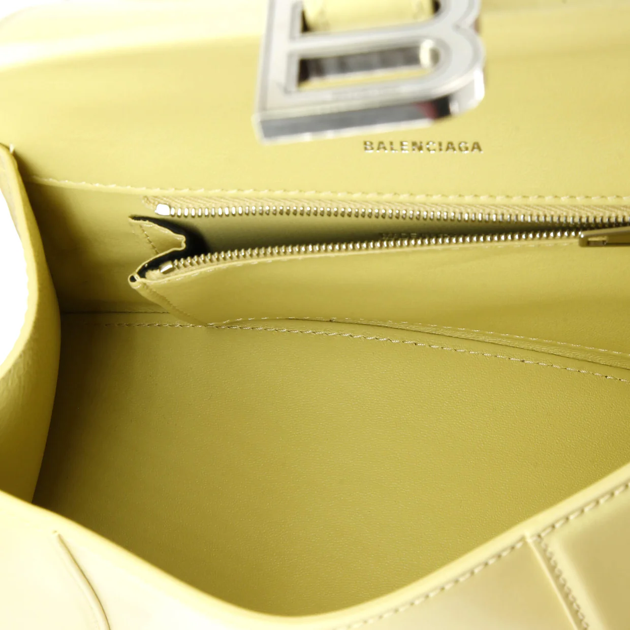 Hourglass Top Handle Bag Leather Small - Deep Luxury