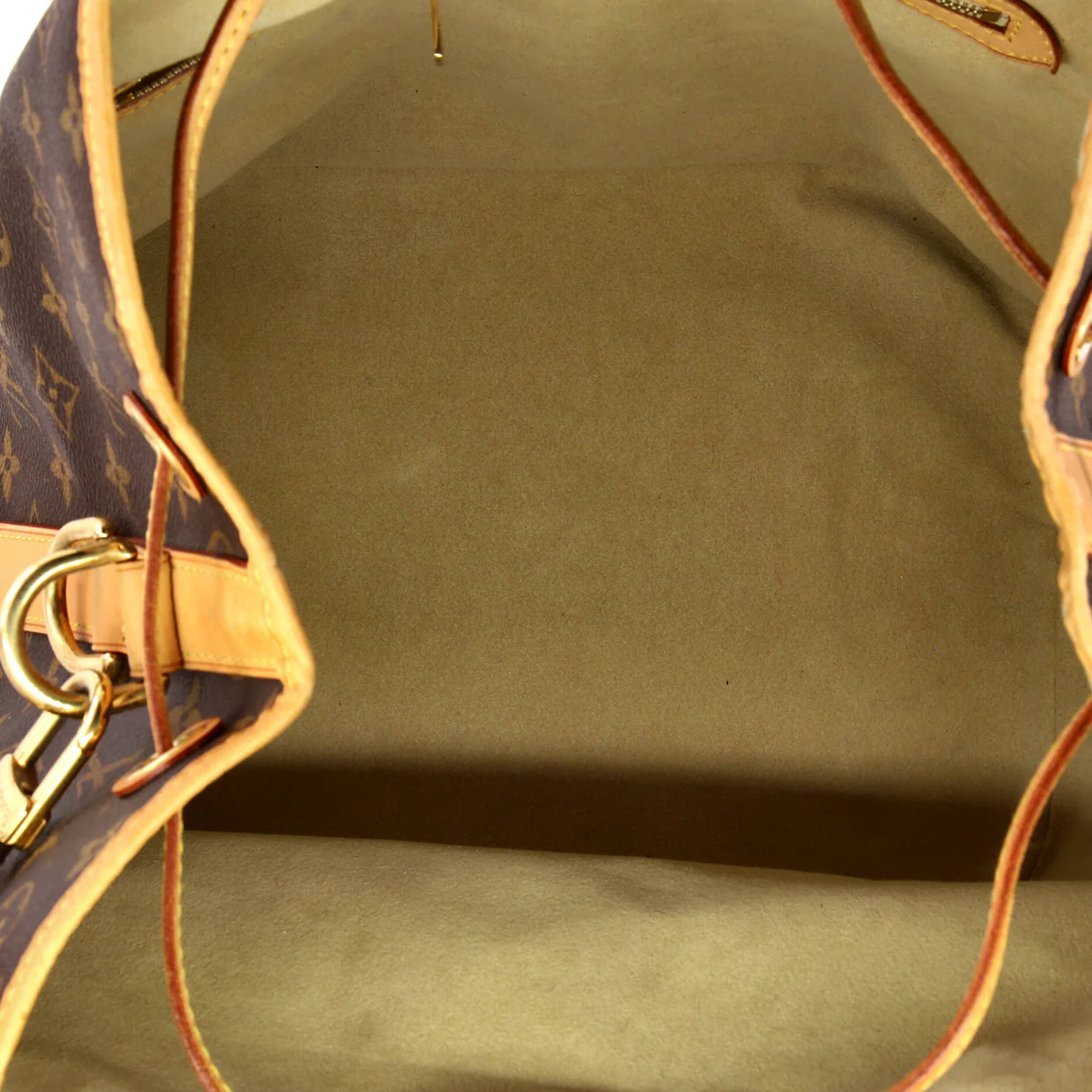 Neo Shoulder Bag Monogram Canvas - Deep Luxury