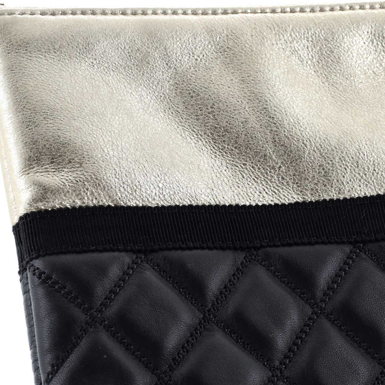 Pearl O Case Clutch Quilted Lambskin and Calfskin Medium - Deep Luxury