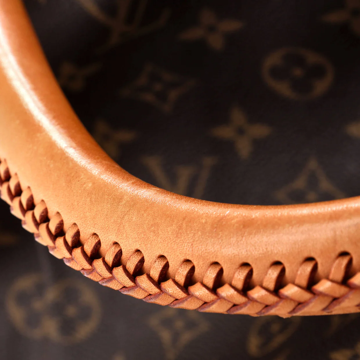 Artsy Handbag Monogram Canvas MM - Deep Luxury