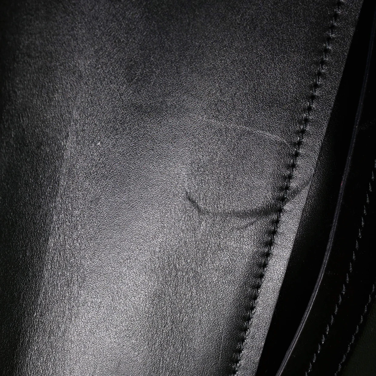City Knot Flap Bag Crocodile - Deep Luxury