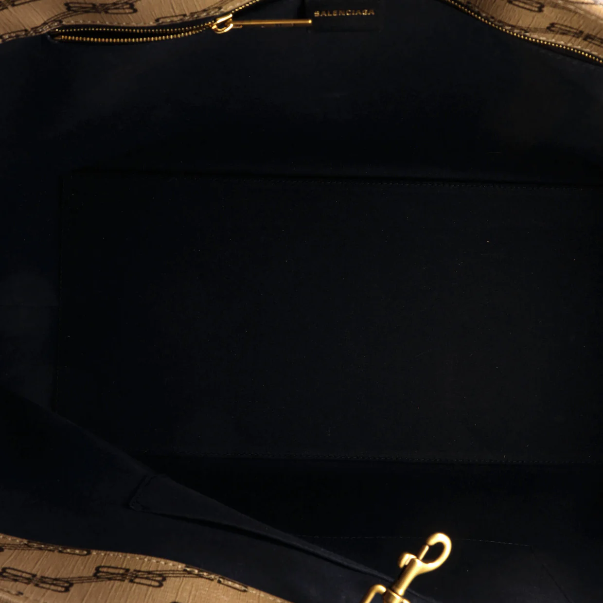 Signature East-West Shopper Tote BB Monogram Coated Canvas Large - Deep Luxury