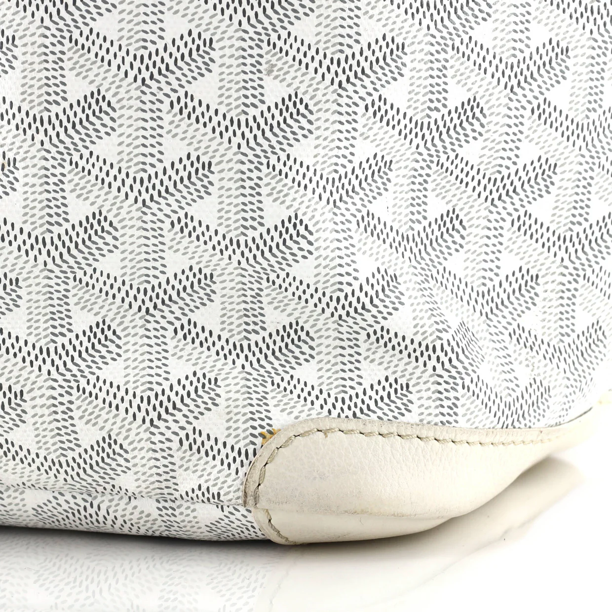 Artois Tote Coated Canvas MM - Deep Luxury