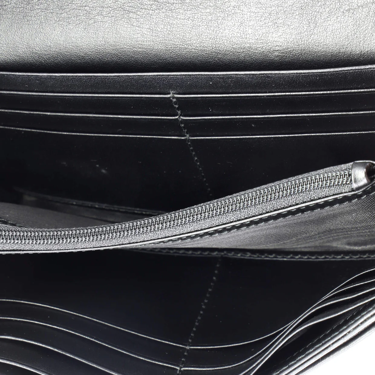 GG Marmont Continental Wallet Matelasse Leather - Deep Luxury