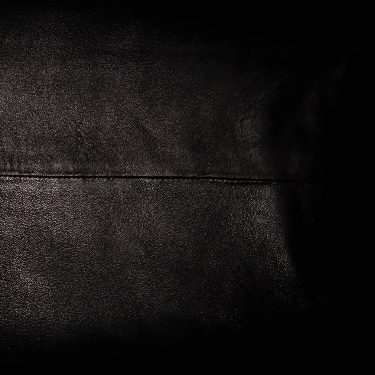 Monochrome Tote Leather Medium - Deep Luxury