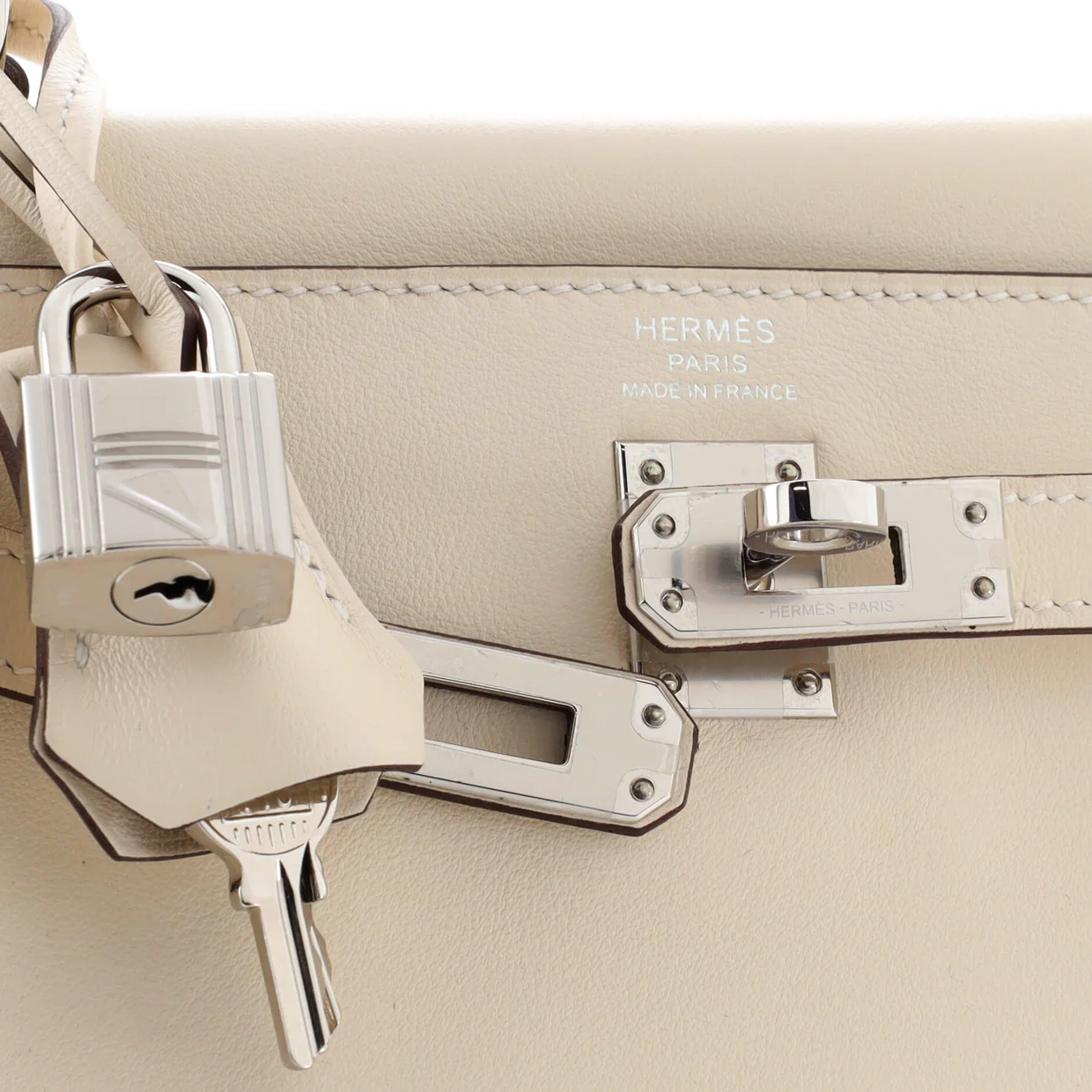 Kelly Handbag Light Swift with Palladium Hardware 25 - Deep Luxury