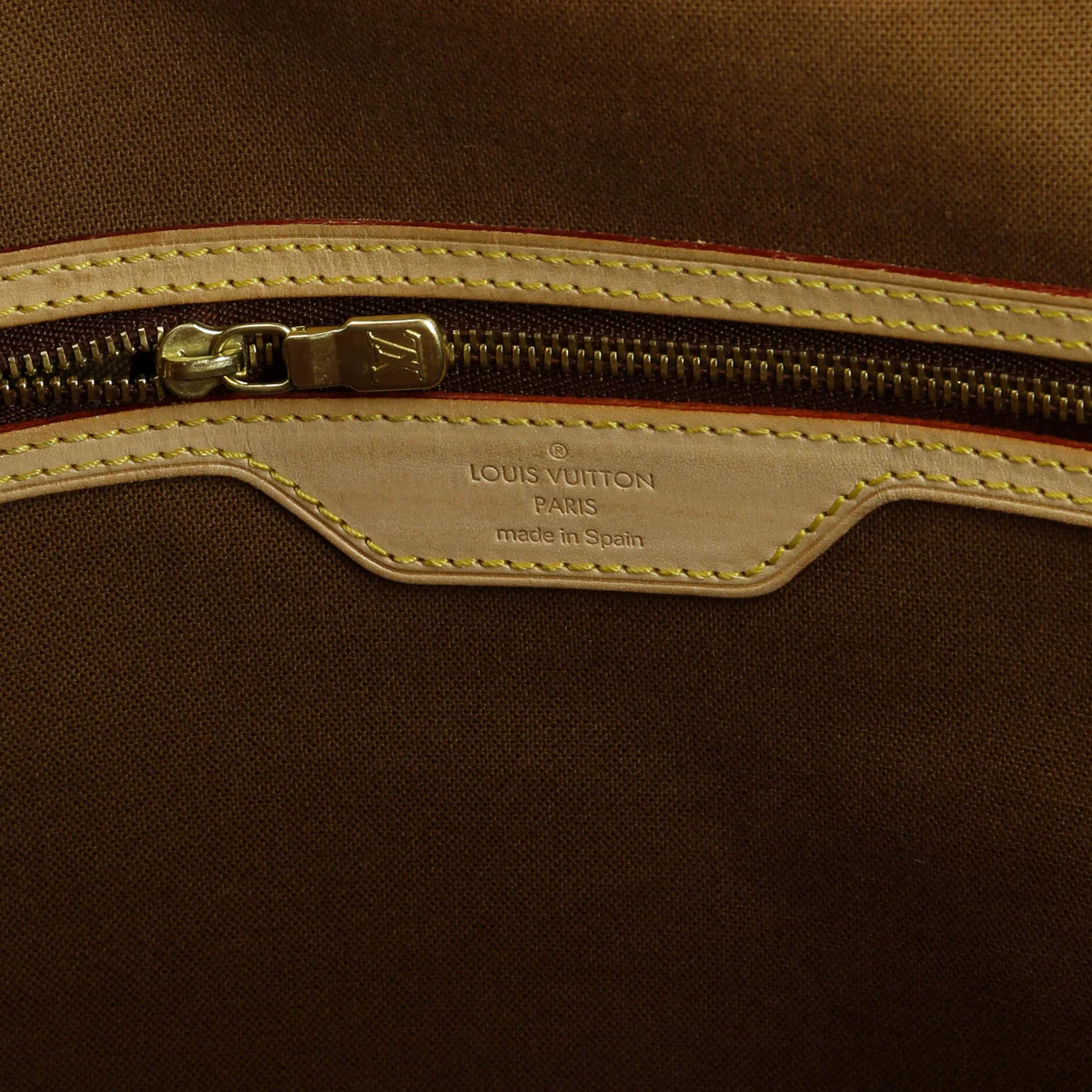 Abbesses Messenger Bag Monogram Canvas - Deep Luxury