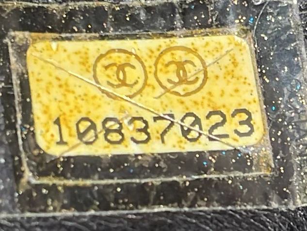 Petite Shopping Tote Quilted Caviar - Deep Luxury