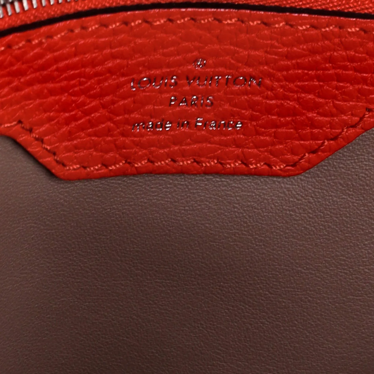 Capucines Bag Leather MM - Deep Luxury