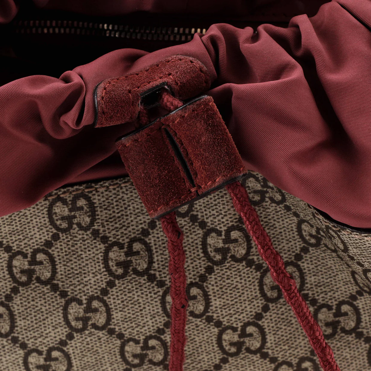 Buckle Backpack Blooms Print GG Coated Canvas Medium - Deep Luxury