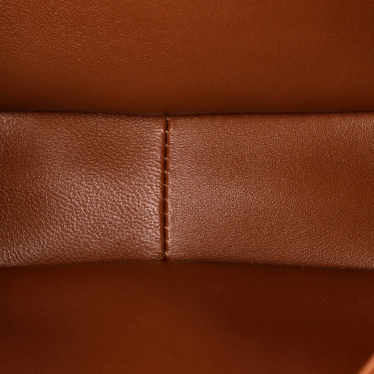 Triomphe Shoulder Bag Smooth Calfskin Medium - Deep Luxury