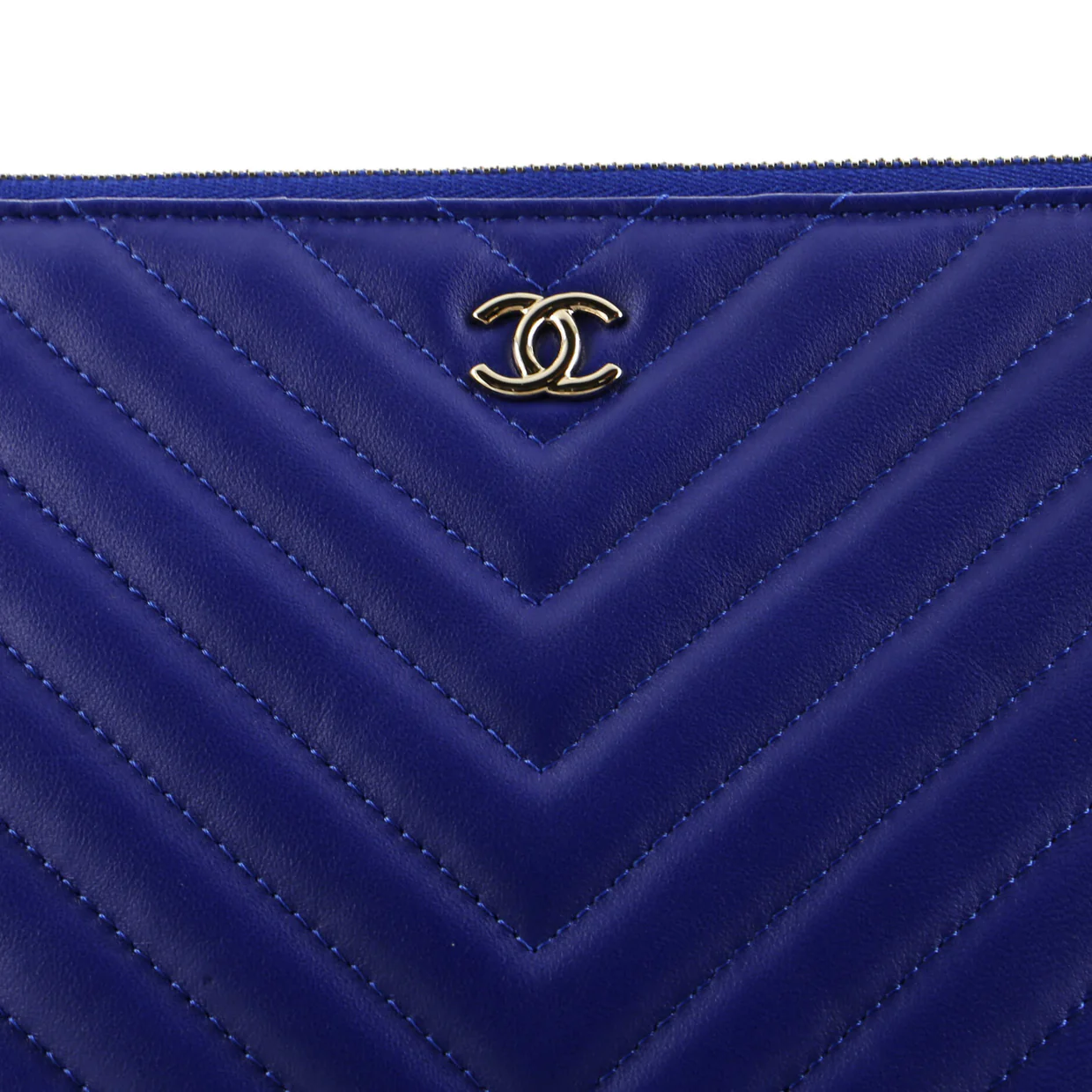 Charm O Case Pouch Chevron Lambskin Medium - Deep Luxury