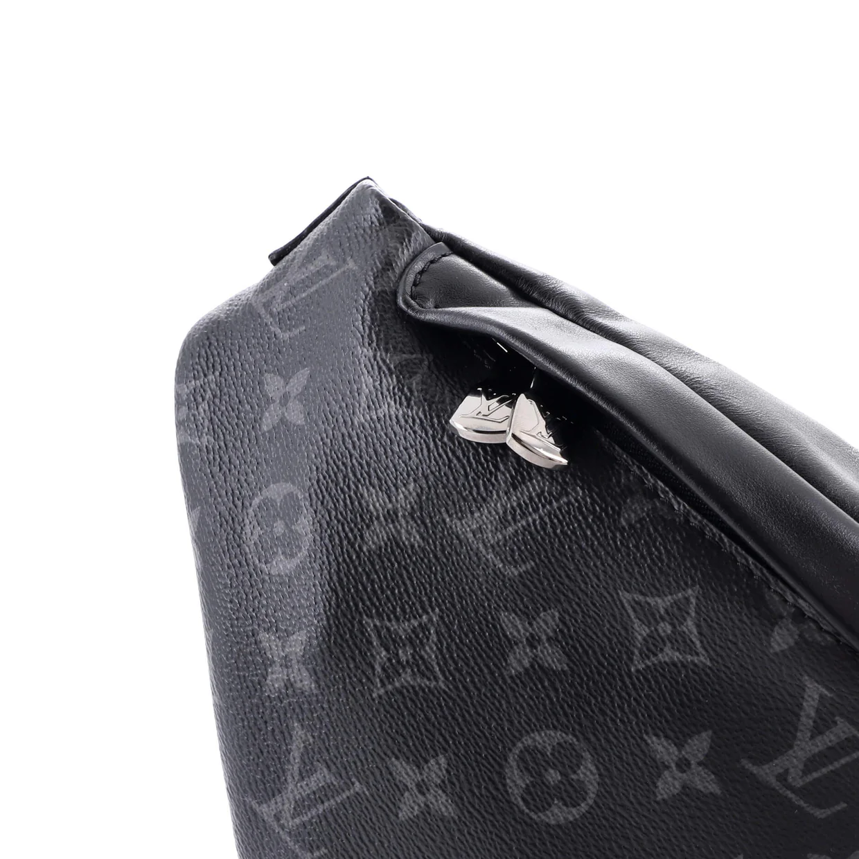 Discovery Bumbag Monogram Eclipse Canvas - Deep Luxury