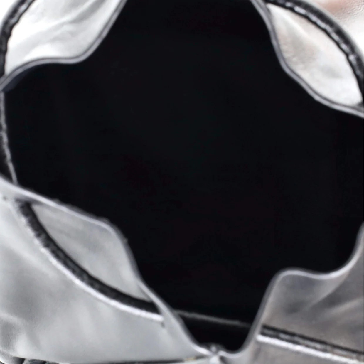 The Knot Shoulder Bag Intrecciato Nappa Mini - Deep Luxury