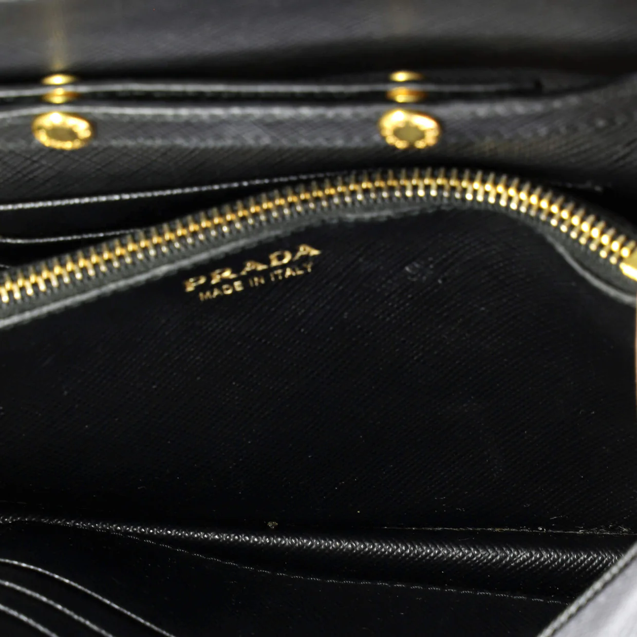 Chain Wallet Crossbody Saffiano Leather - Deep Luxury