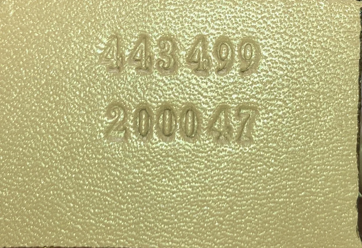 GG Marmont Shoulder Bag Matelasse Leather Medium - Deep Luxury