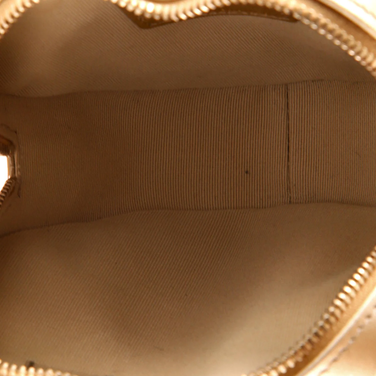 CC in Love Heart Clutch with Chain Quilted Lambskin - Deep Luxury