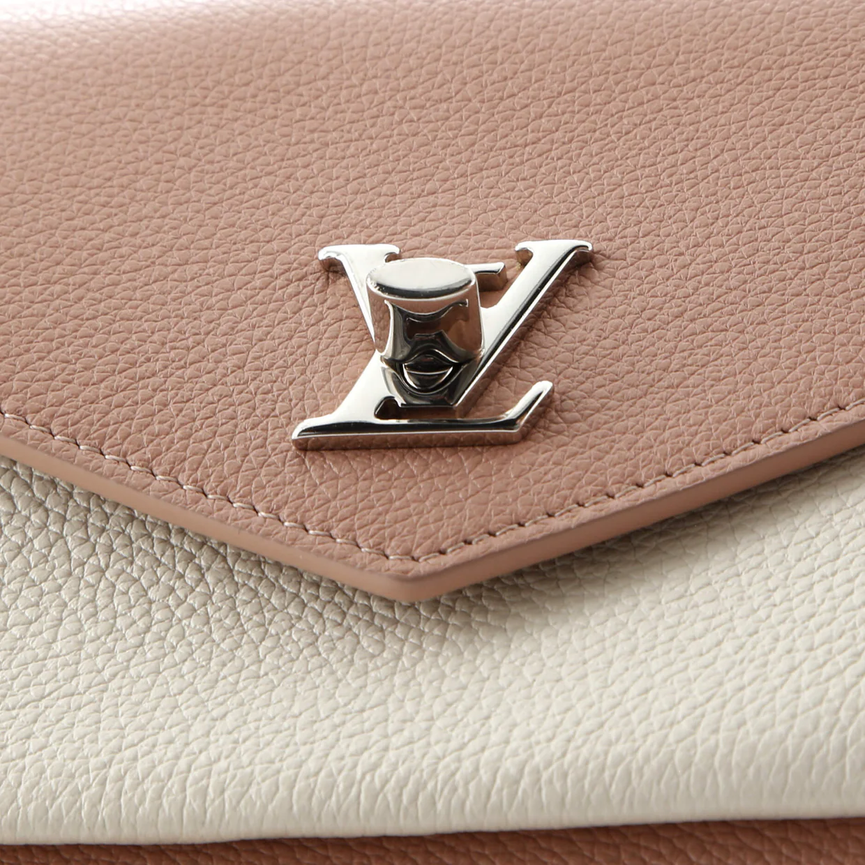 Mylockme Chain Pochette Leather - Deep Luxury