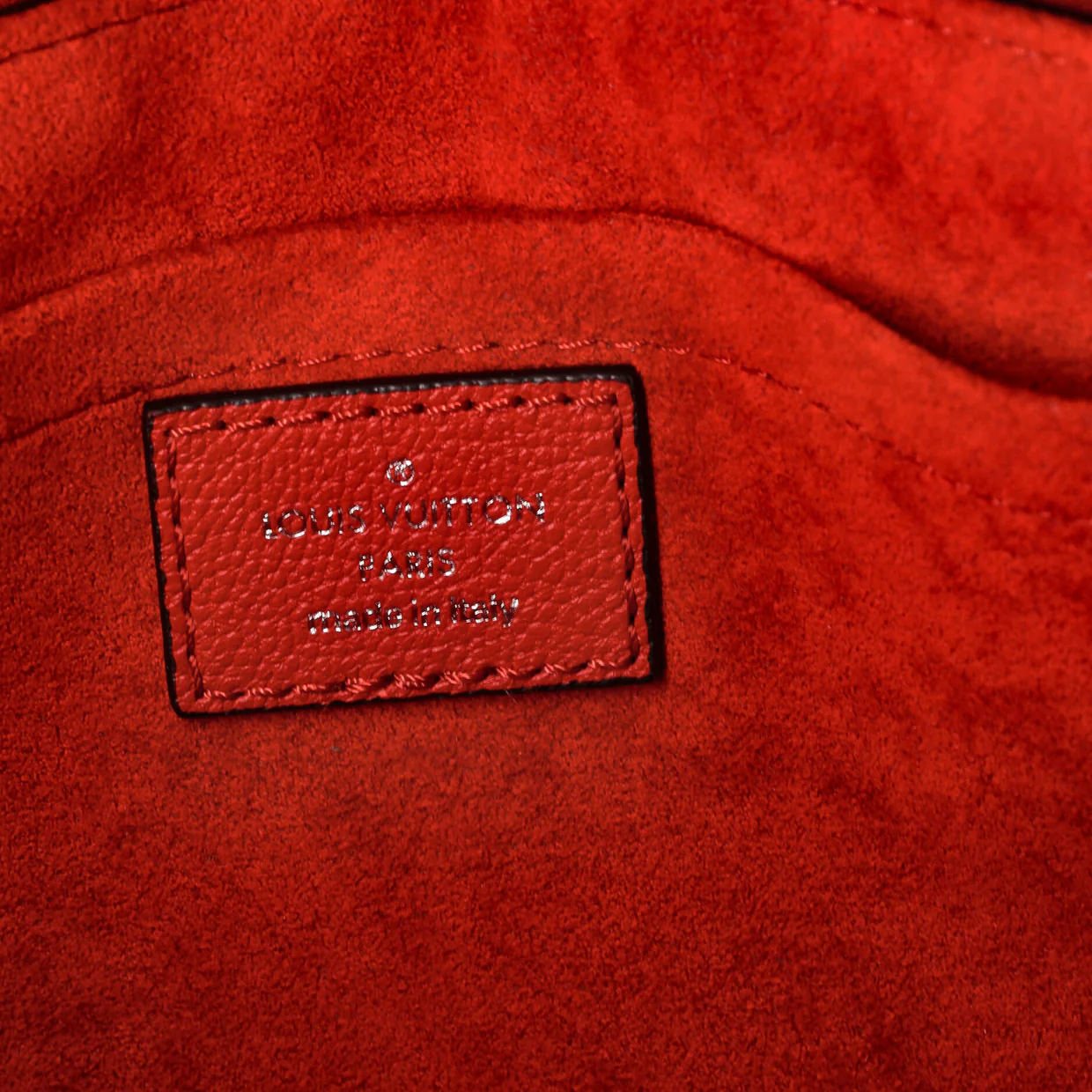 Very Messenger Monogram Leather - Deep Luxury