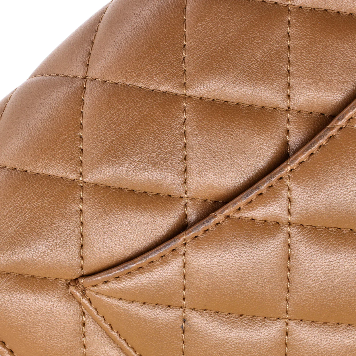 Wallet on Chain Quilted Lambskin - Deep Luxury