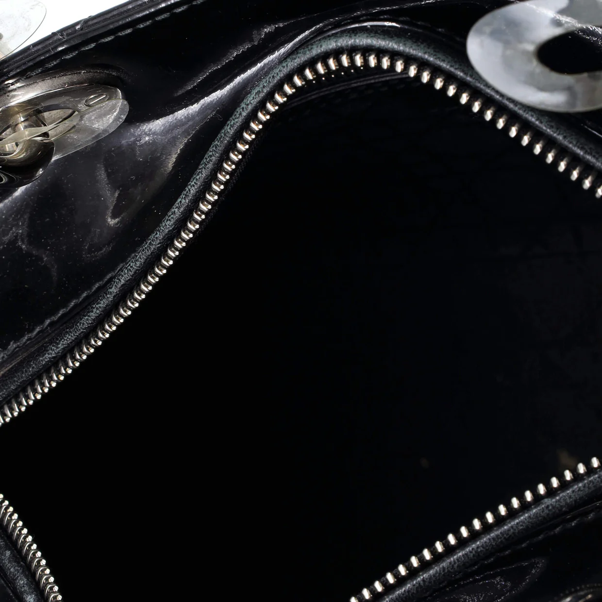 Lady Dior Bag Cannage Quilt Patent Medium - Deep Luxury