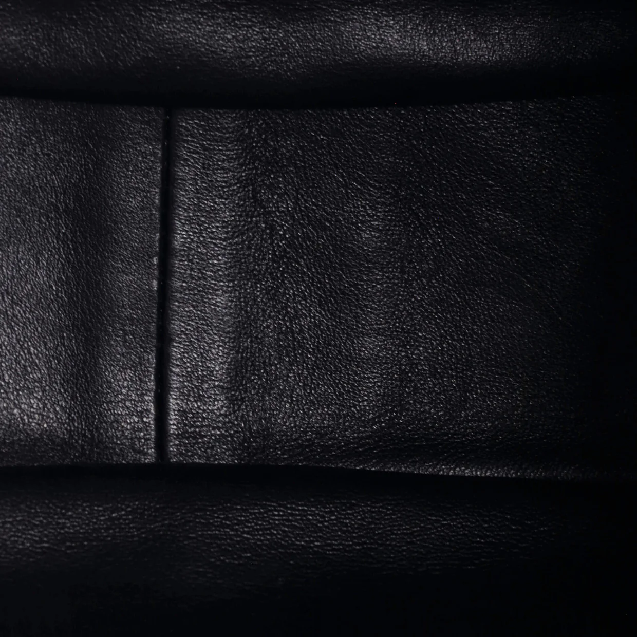Wide Chain CC Turnlock Hobo Quilted Lambskin Small - Deep Luxury