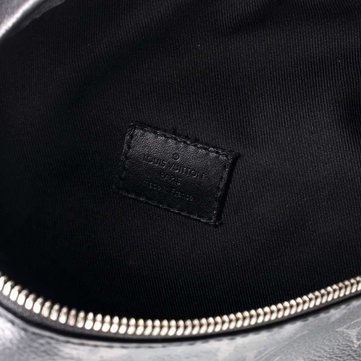 Discovery Bumbag Monogram Eclipse Canvas - Deep Luxury