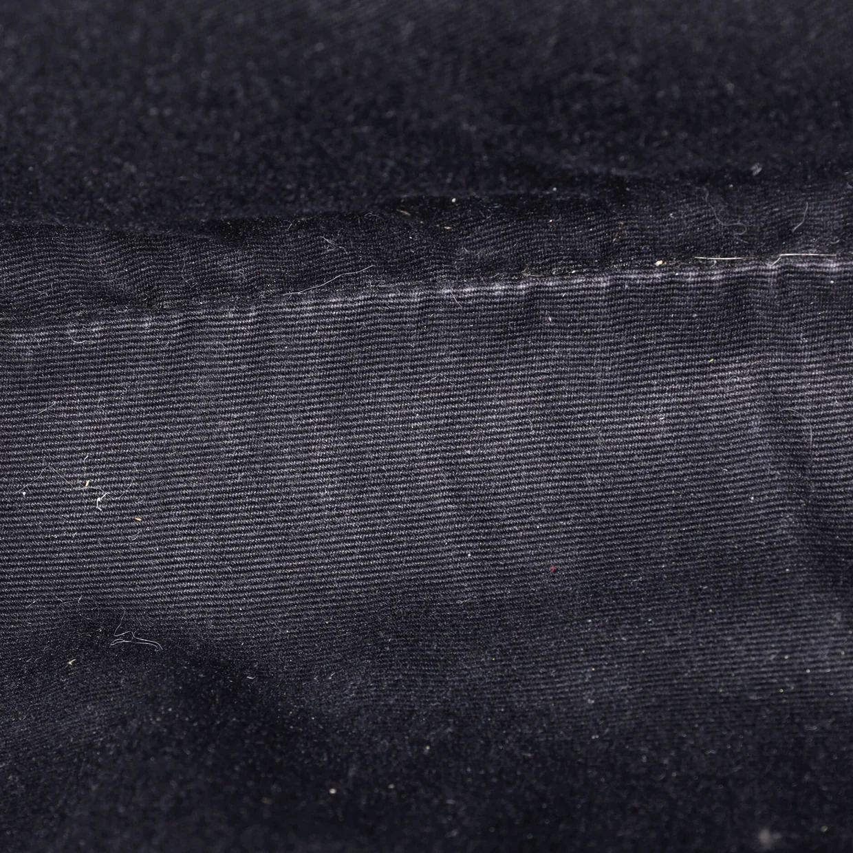 Loulou Shoulder Bag Matelasse Chevron Leather Medium - Deep Luxury