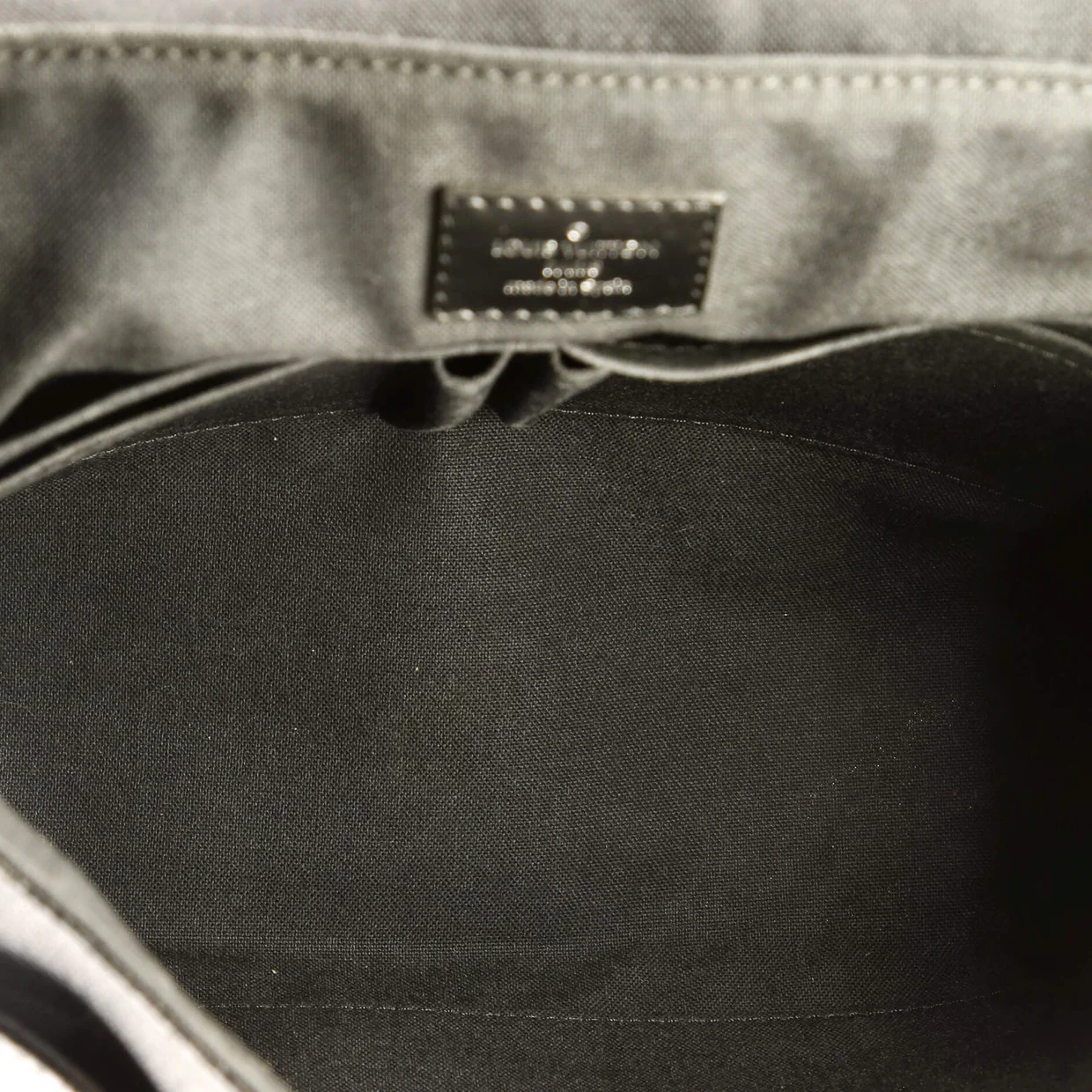 District Messenger Bag Damier Graphite MM - Deep Luxury