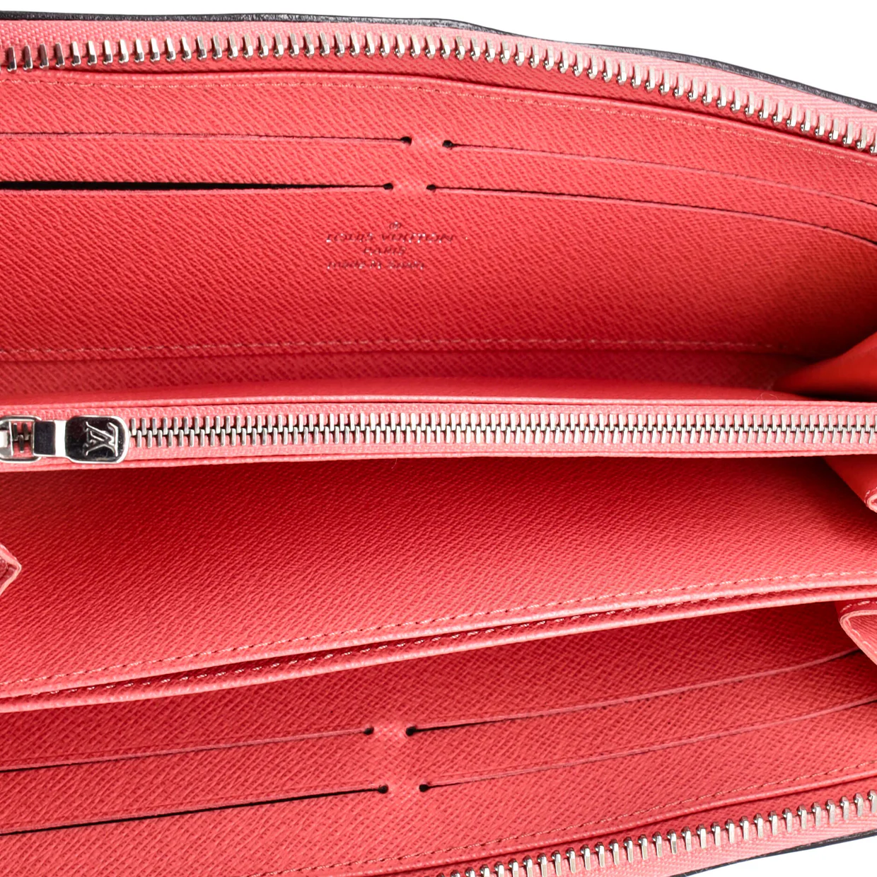 Zippy Wallet Epi Leather - Deep Luxury