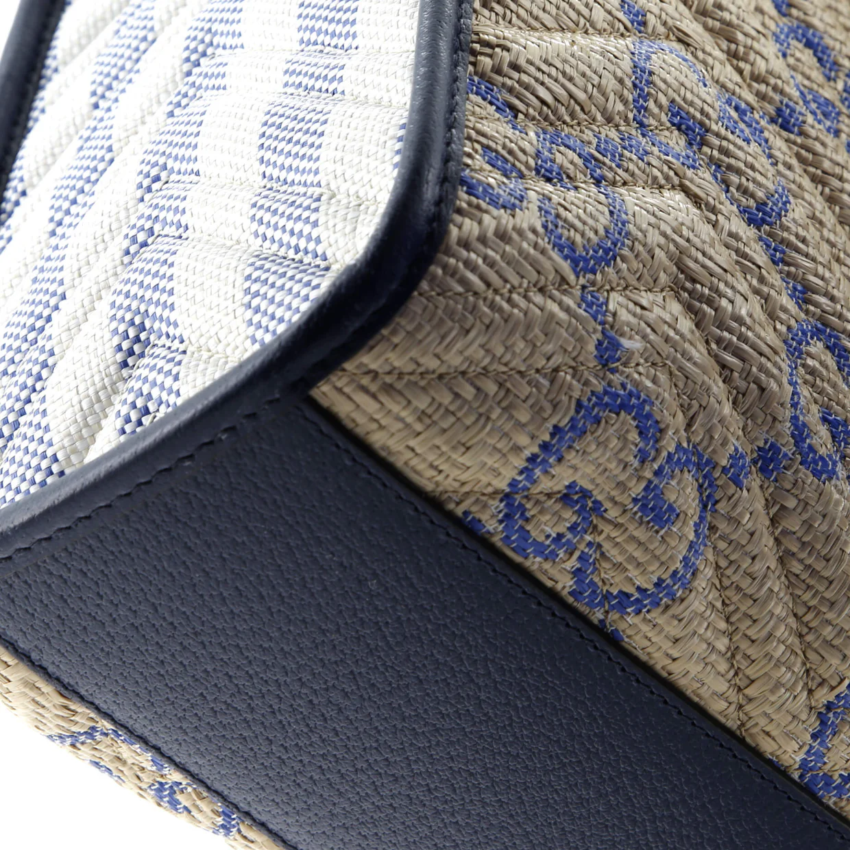 GG Marmont Aria Chain Shopping Tote Jumbo GG Matelasse Raffia Medium - Deep Luxury