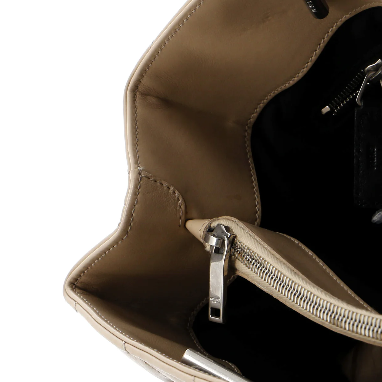 LouLou Tote Matelasse Chevron Leather Large - Deep Luxury