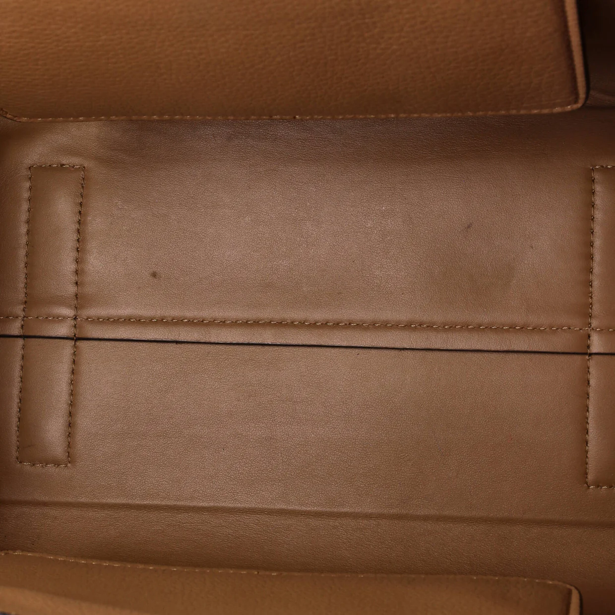 Belt Tote Leather Medium - Deep Luxury