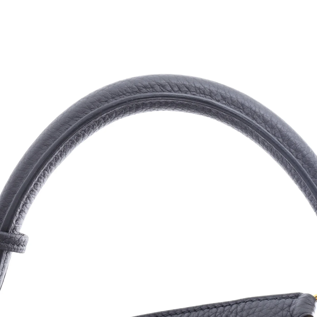 Kelly Handbag Noir Clemence with Gold Hardware 28 - Deep Luxury