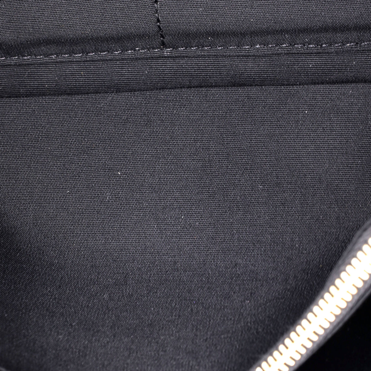 Icon Wallet on Chain Quilted Leather - Deep Luxury