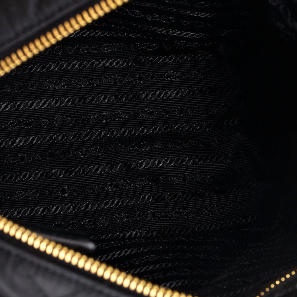 Re-Edition 1995 Chain Tote Quilted Re-Nylon Small - Deep Luxury