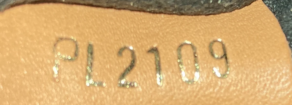 Boite Chapeau Souple Bag Reverse Monogram Giant - Deep Luxury