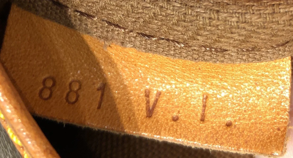 Saumur Handbag Monogram Canvas 43 - Deep Luxury