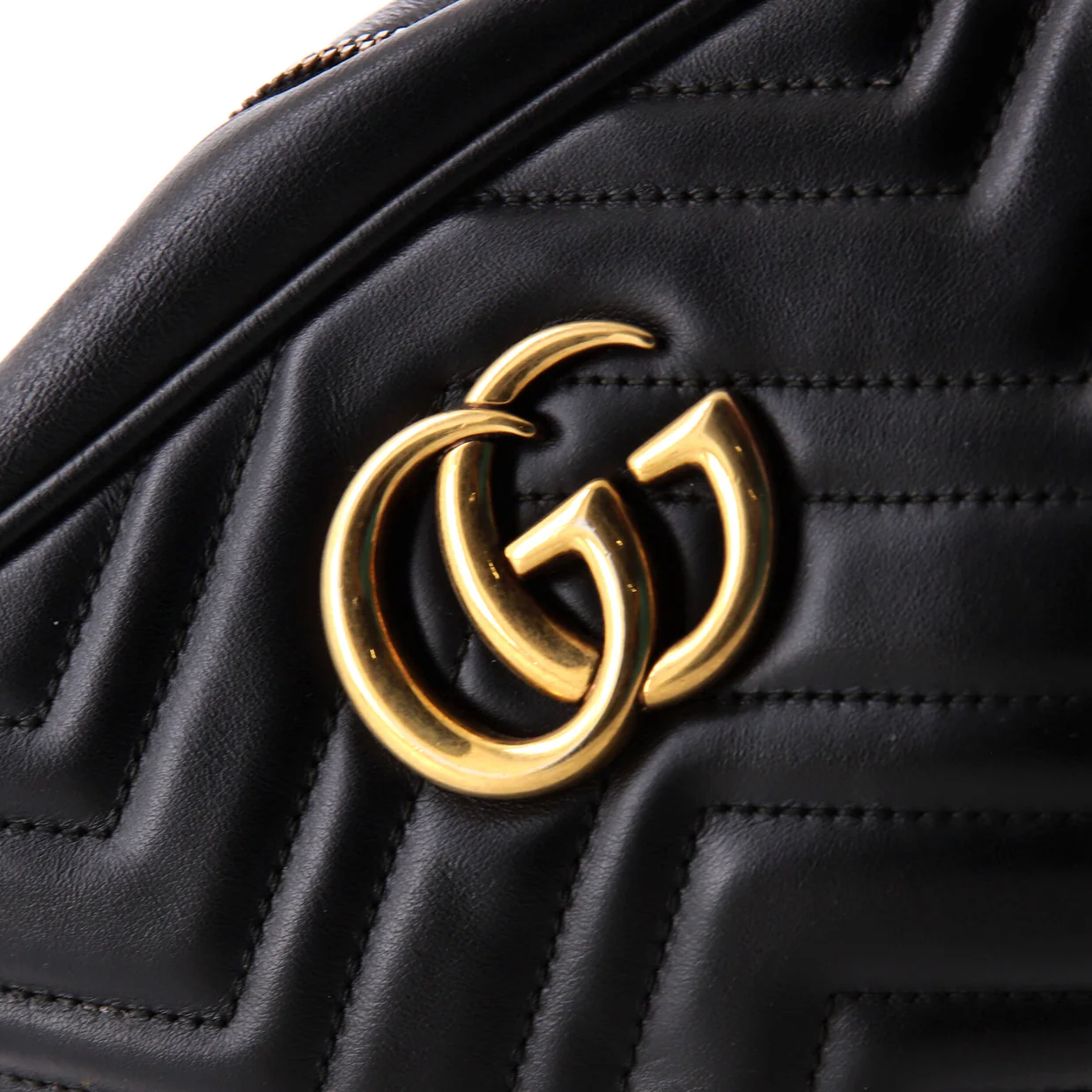 GG Marmont Shoulder Bag Matelasse Leather Small - Deep Luxury