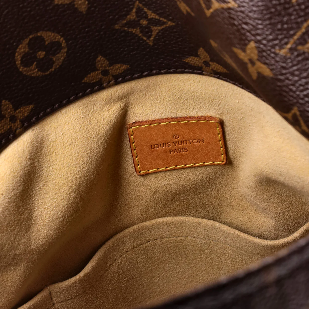 Artsy Handbag Monogram Canvas MM - Deep Luxury