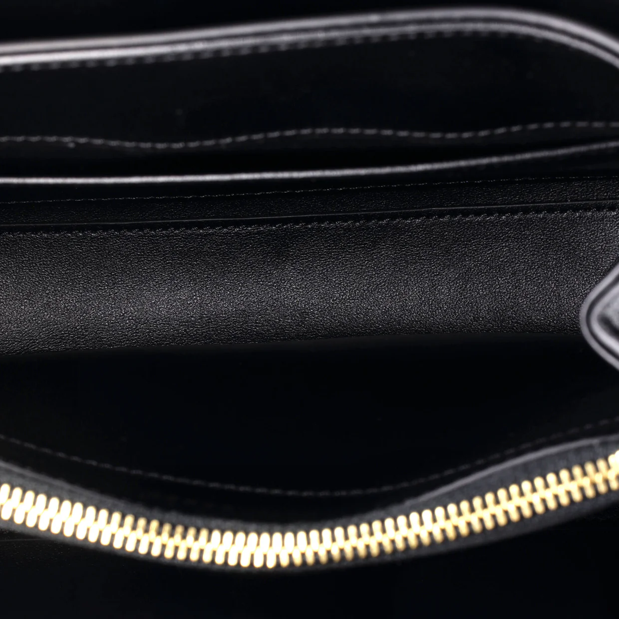 16 Top Handle Bag Smooth Calfskin Small - Deep Luxury