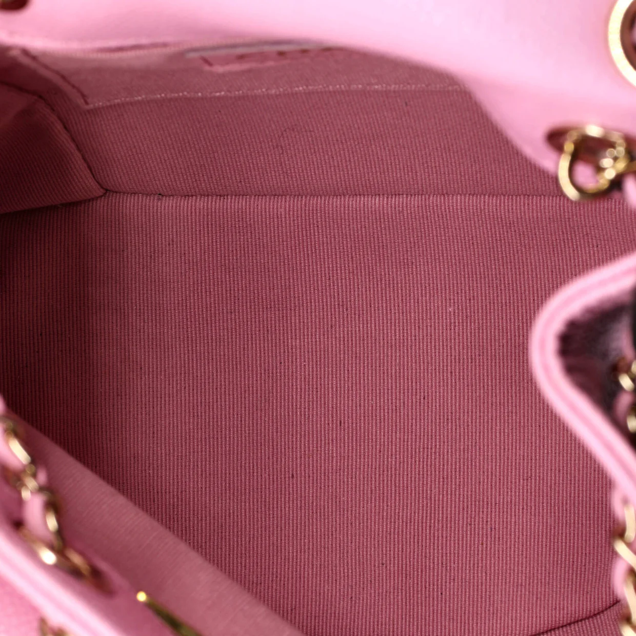 Duma Pockets Drawstring Backpack Quilted Caviar Small - Deep Luxury